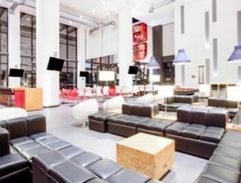 Hotel Bar