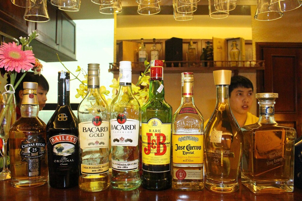 Hotel Bar