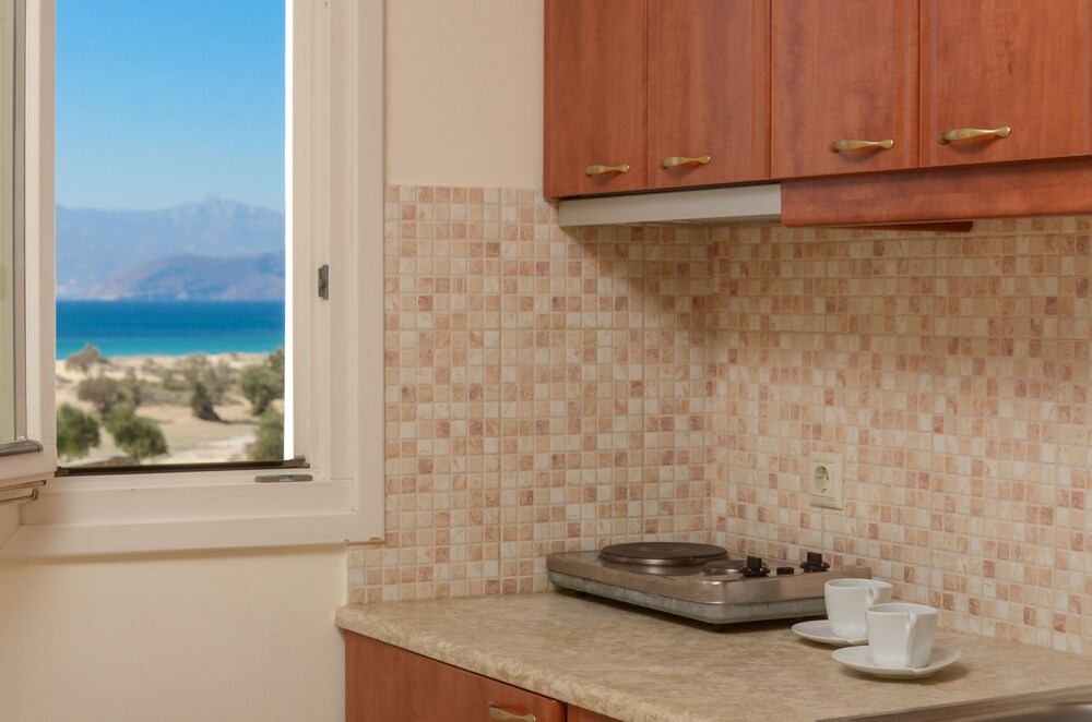 Family Studio - In-Room Kitchen