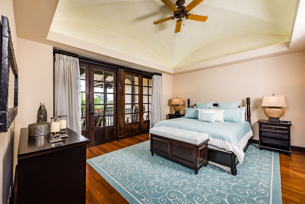 Luxury Villa, 3 Bedrooms, Garden View - Guestroom