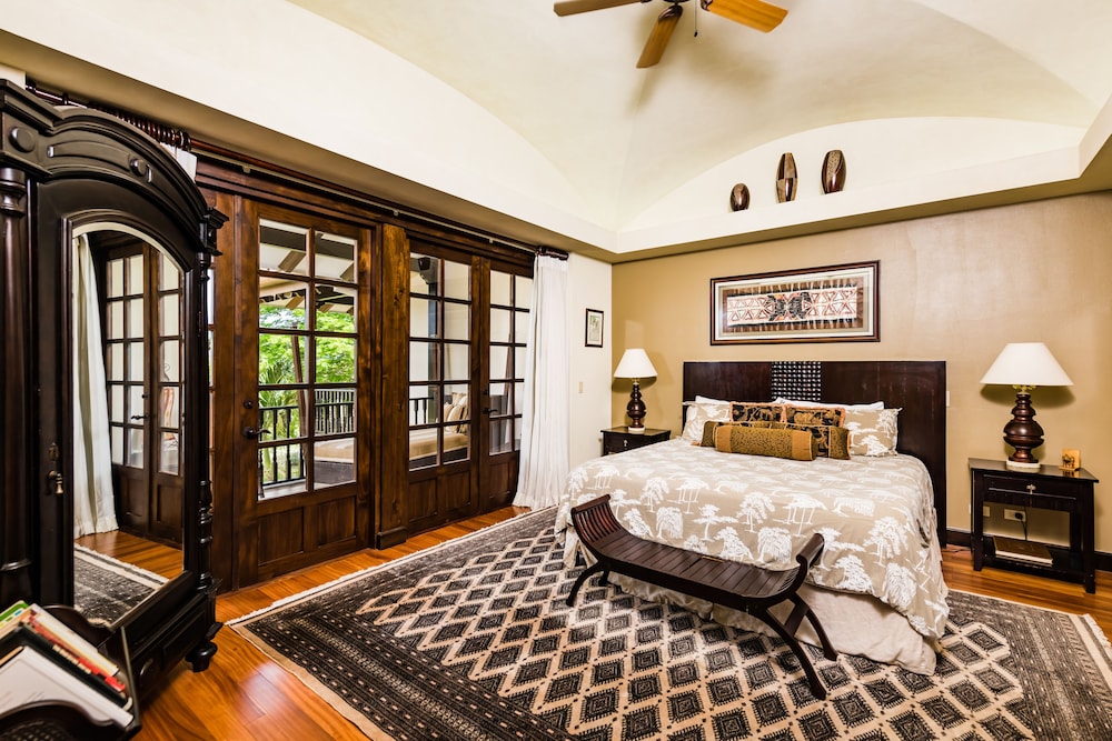 Luxury Villa, 3 Bedrooms, Garden View - Guestroom