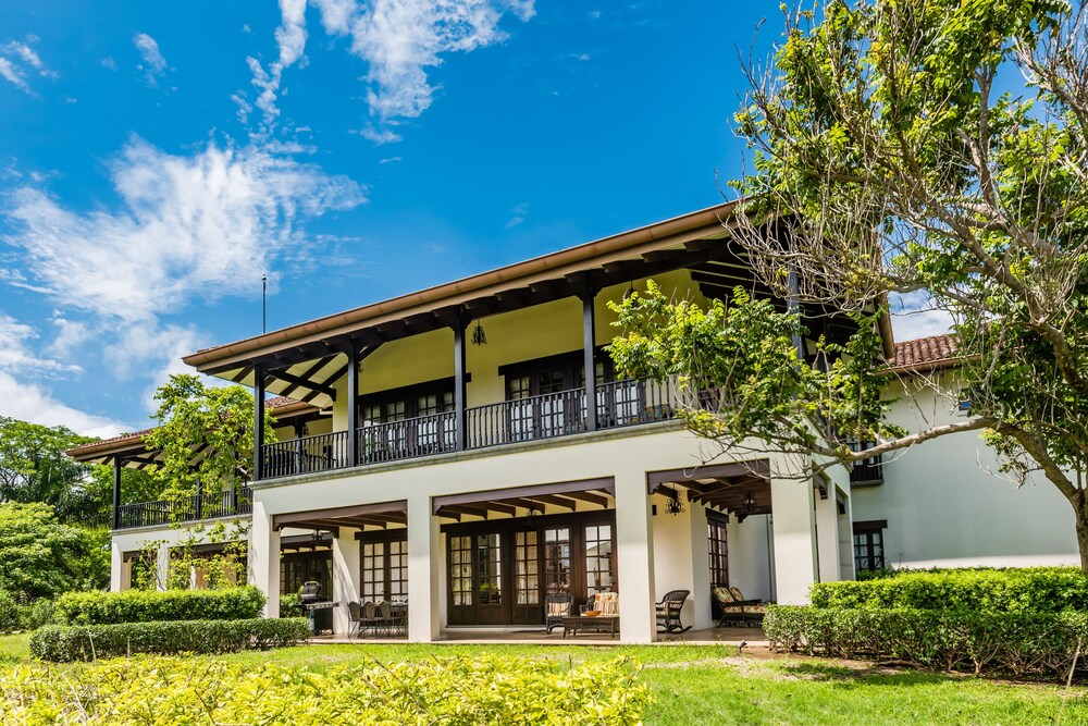 Luxury Villa, 3 Bedrooms, Garden View - Terrace/Patio