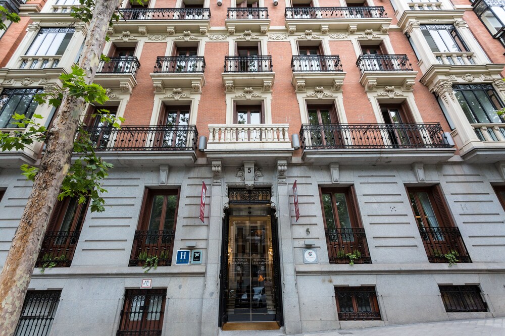 Hotel Front
