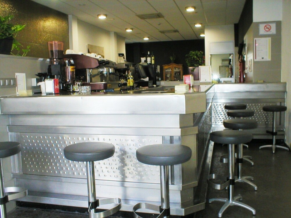 Snack Bar