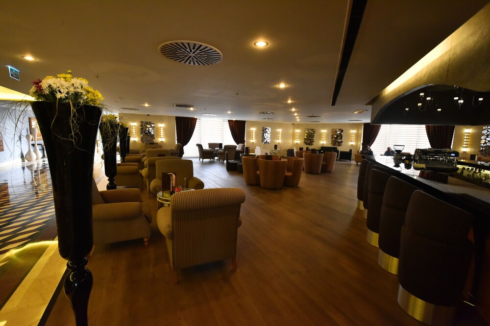 Hotel Lounge