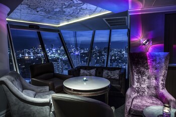 Hotel Bar