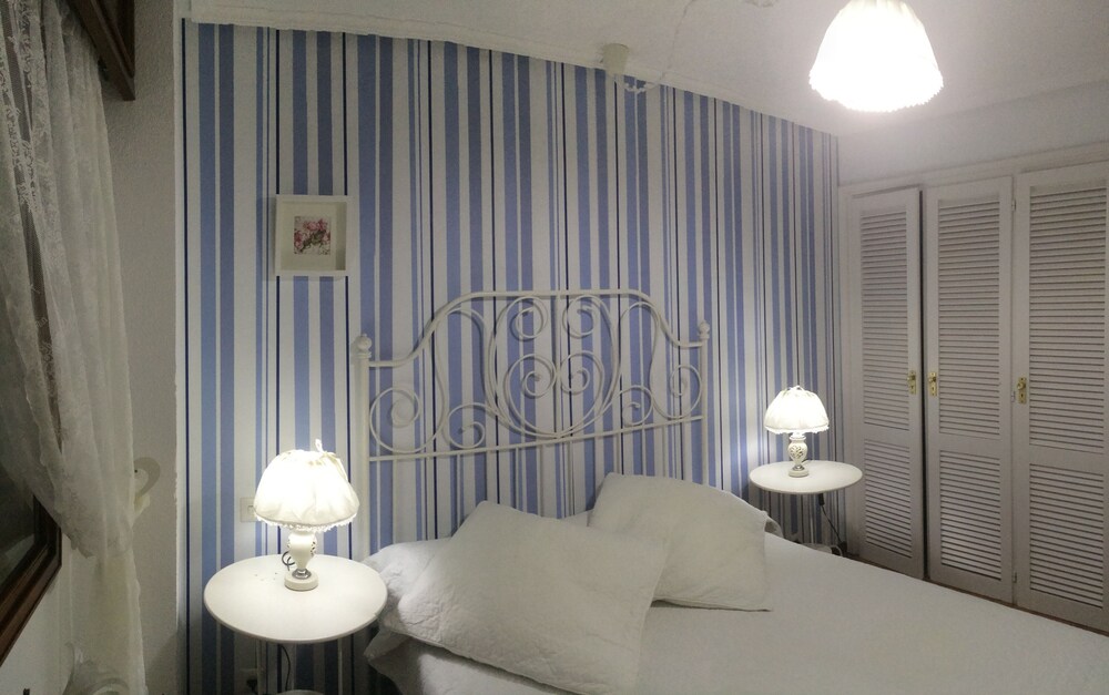 Economy Apartment, 1 Bedroom, City View - Guestroom