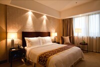 Garden View King Room