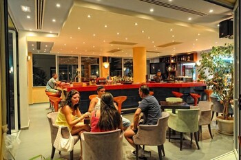 Hotel Lounge