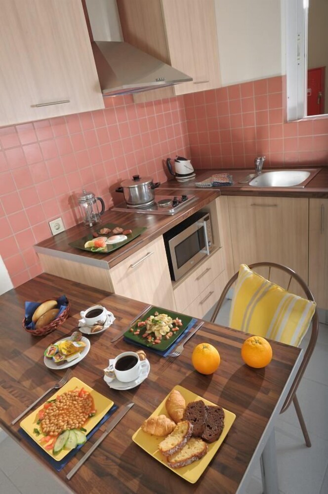 Apartment, 1 Bedroom - In-Room Kitchenette