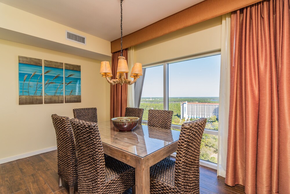 Condo, 2 Bedrooms, Kitchen - In-Room Dining