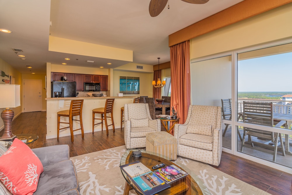 Condo, 2 Bedrooms, Kitchen - Living Room