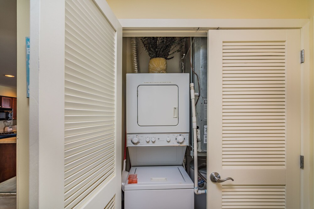 Condo, 2 Bedrooms, Kitchen - In-Room Amenity