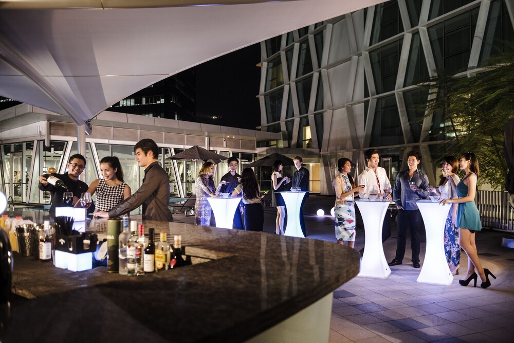 Hotel Bar