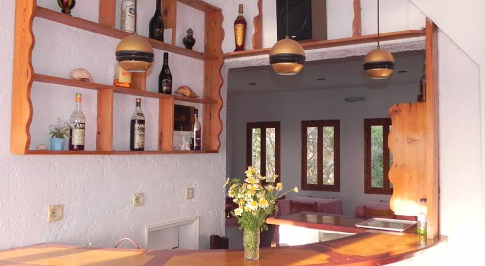 Hotel Bar