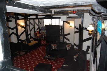 Hotel Bar