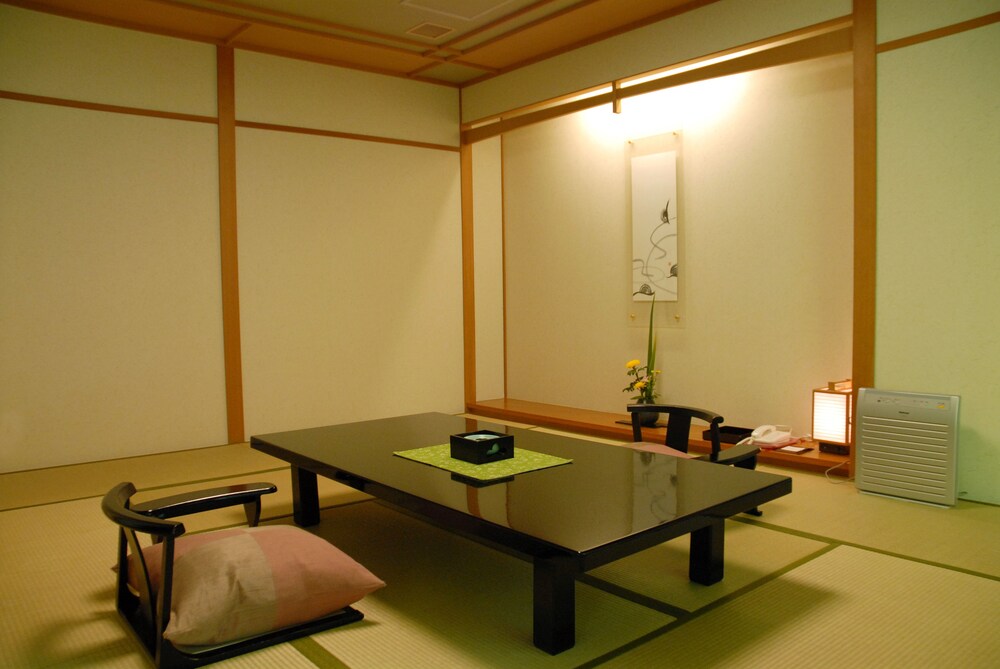 室内のダイニング