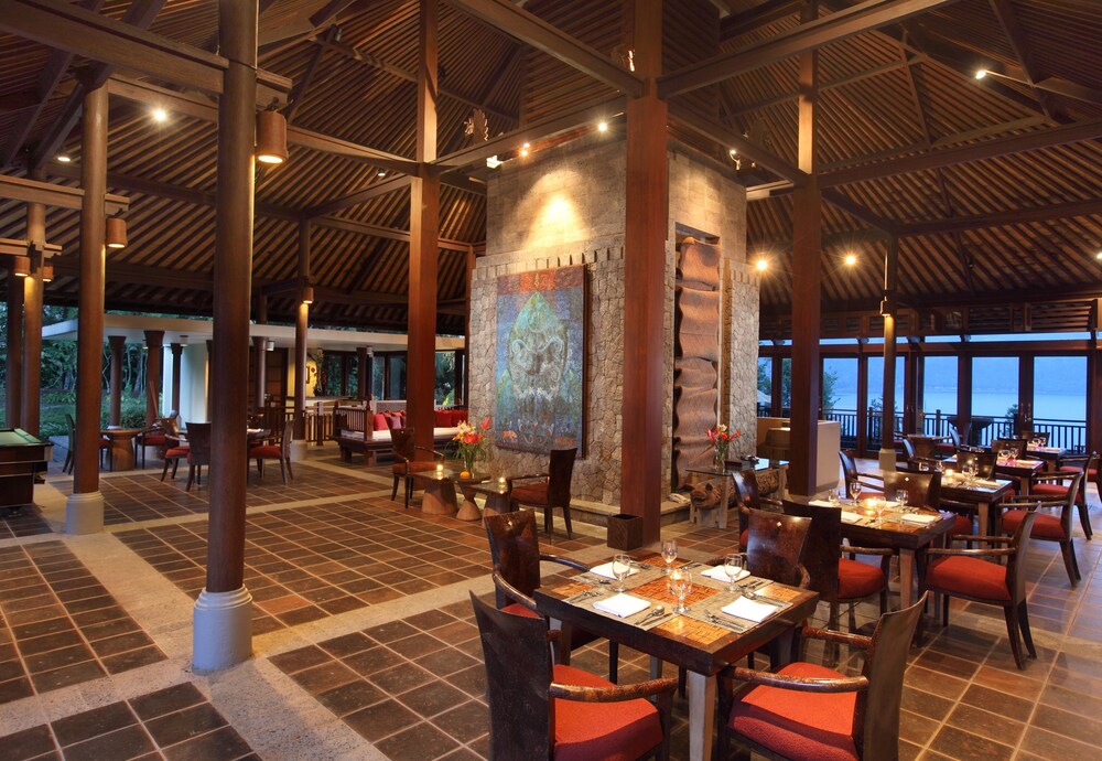 Food Court