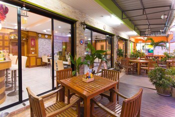 Food Court