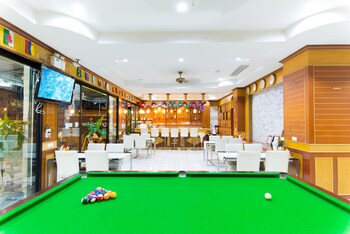 Food Court