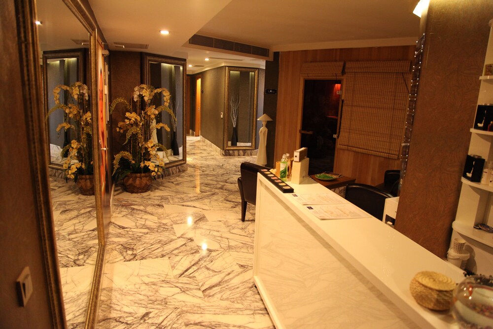 Spa Reception