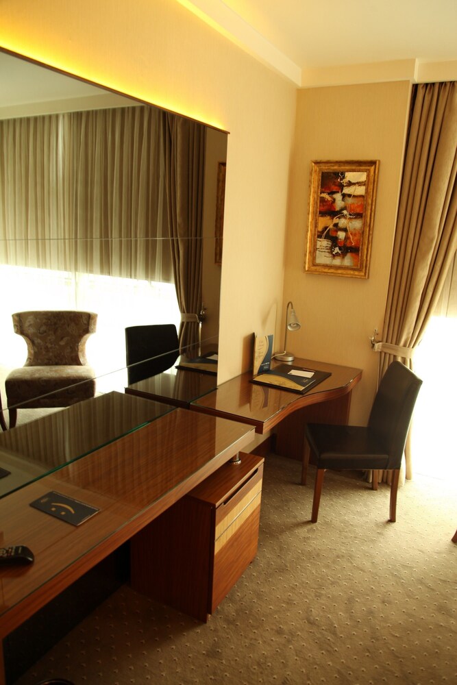 In-Room Business Center
