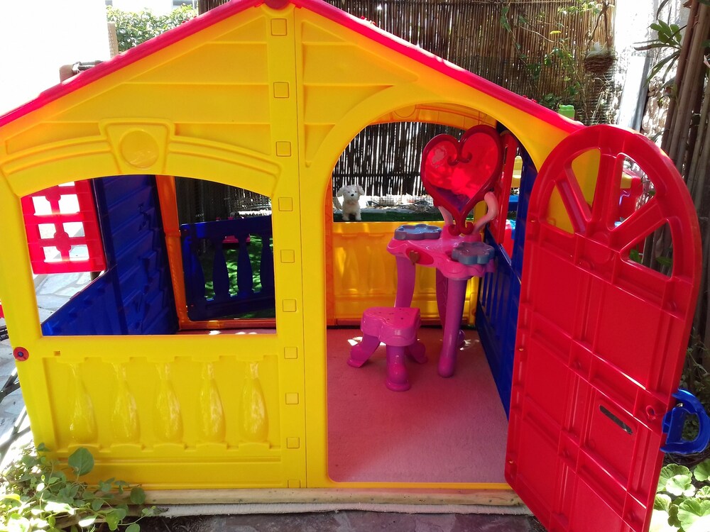 Childrens Play Area - Outdoor