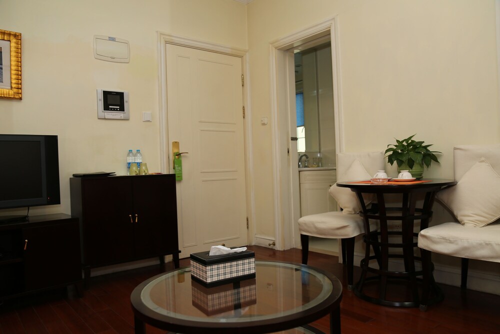 Superior Suite - Guestroom