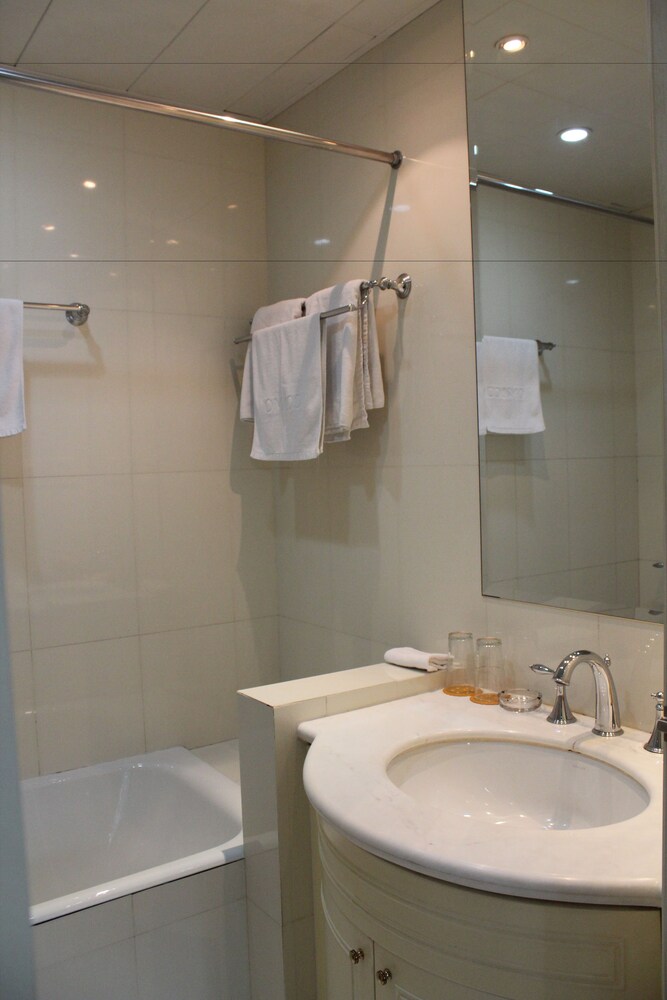 Standard Room - Bathroom