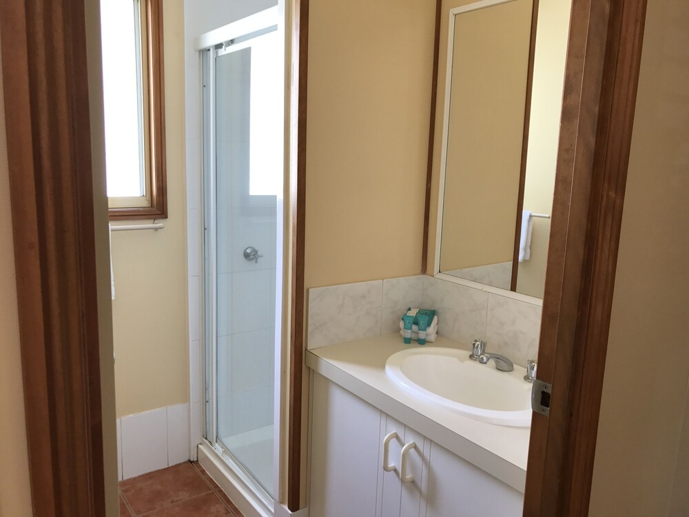 Classic Family Villa - Bathroom