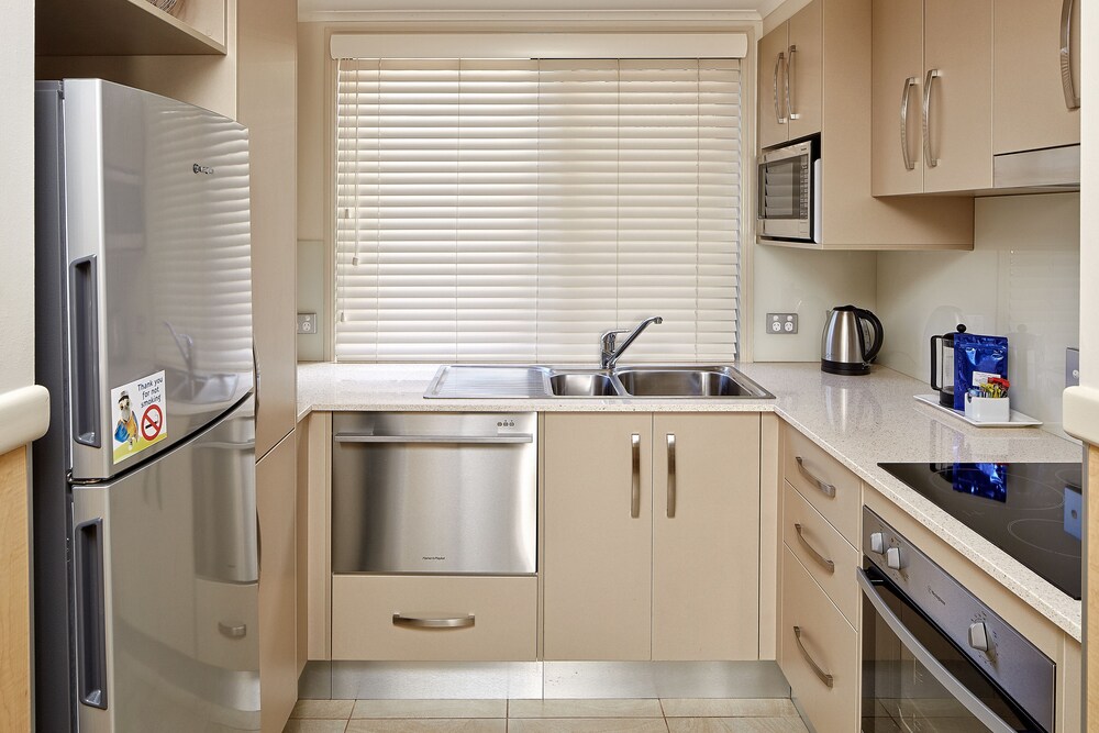 Macaw Mansion - In-Room Kitchen