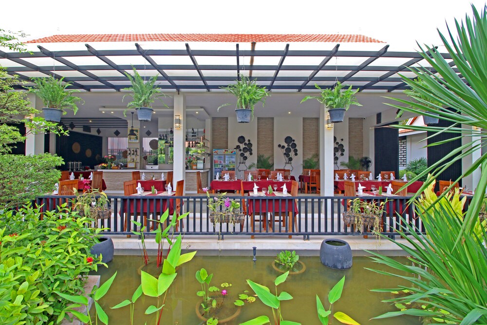 Hotel Bar