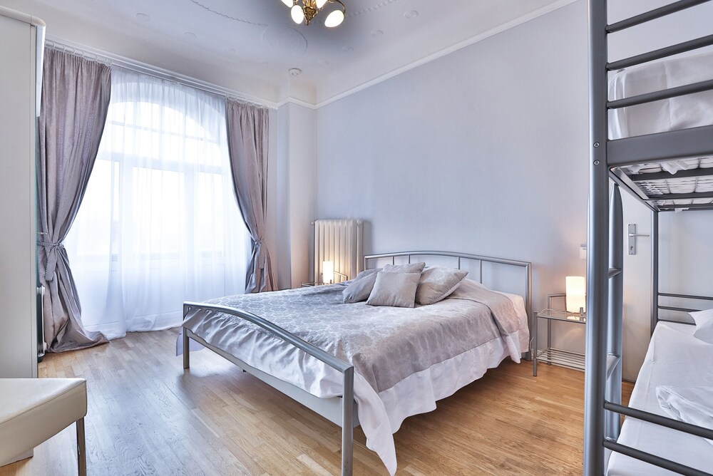 Quadruple Room, Shared Bathroom - Guestroom