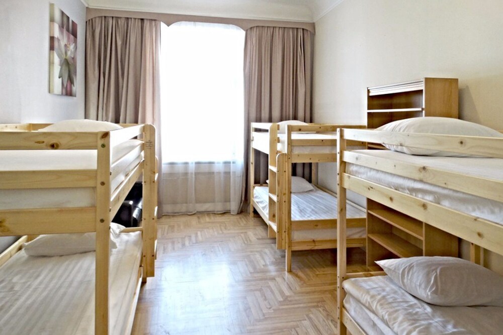Room, Shared Bathroom - Guestroom