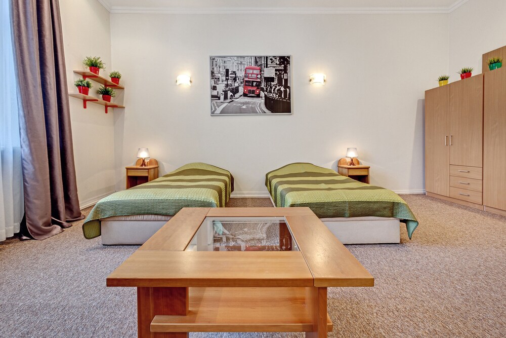 Twin Room, Shared Bathroom - Guestroom