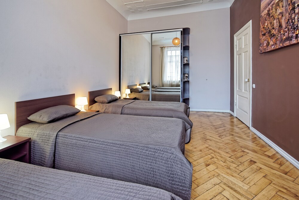 City Apartment, 2 Bedrooms, Kitchenette - Guestroom