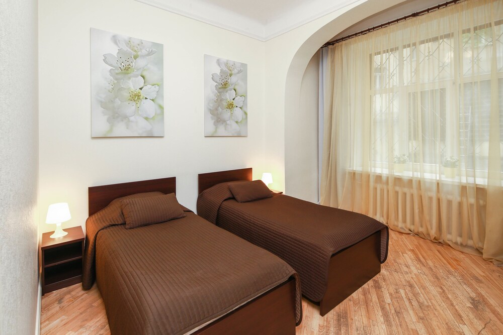 Twin Room, Shared Bathroom - Guestroom
