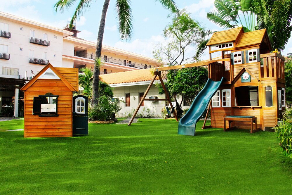 Childrens Play Area - Outdoor