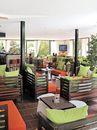 Hotel Lounge