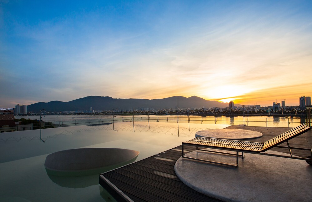 Infinity Pool
