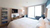 Superior Room, 1 King Bed, Balcony