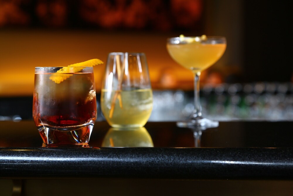 Hotel Bar