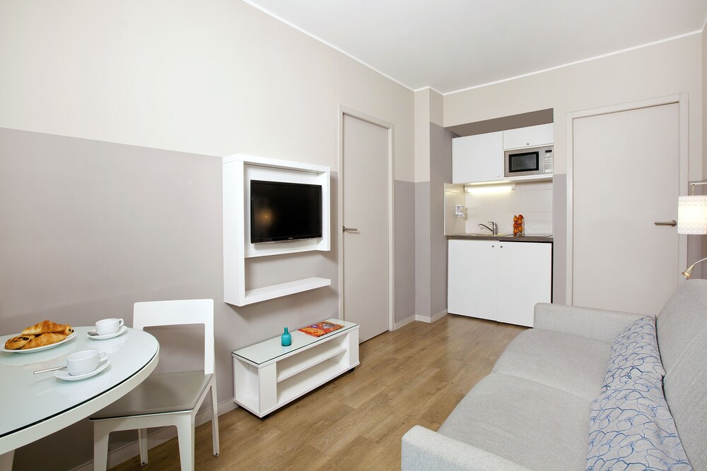 Standard Apartment, 1 Bedroom - Living Area