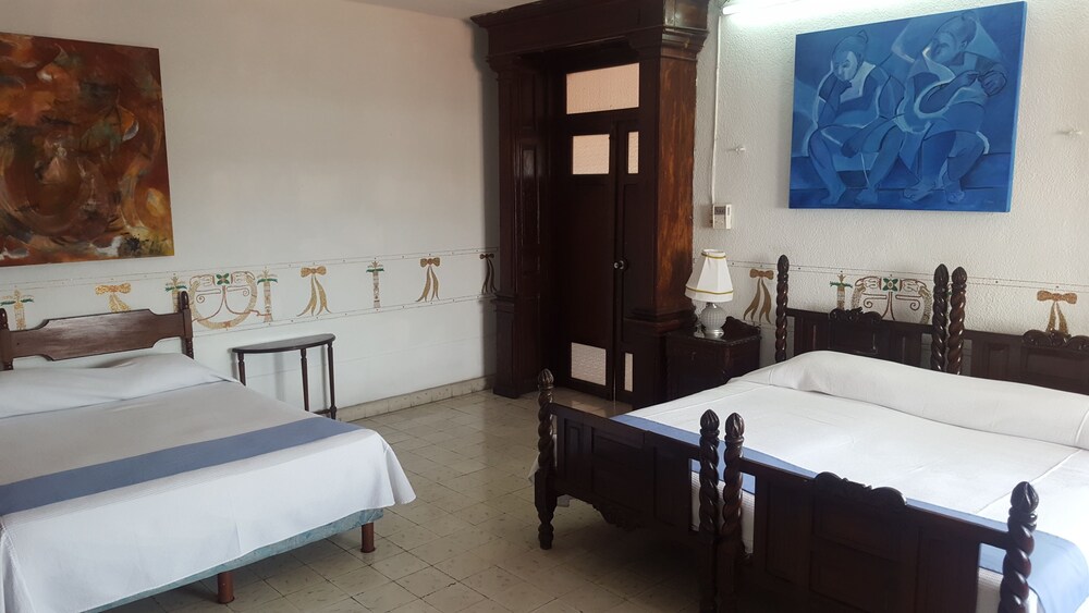 Guestroom