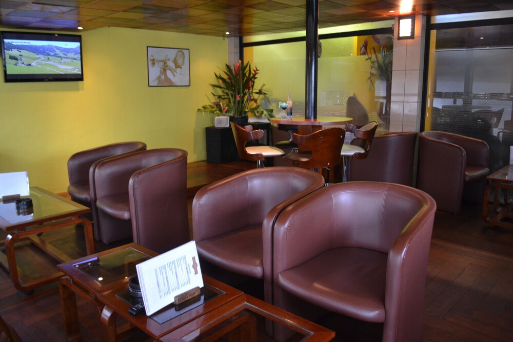 Hotel Bar