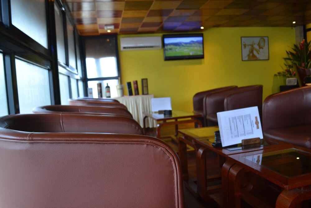 Hotel Bar