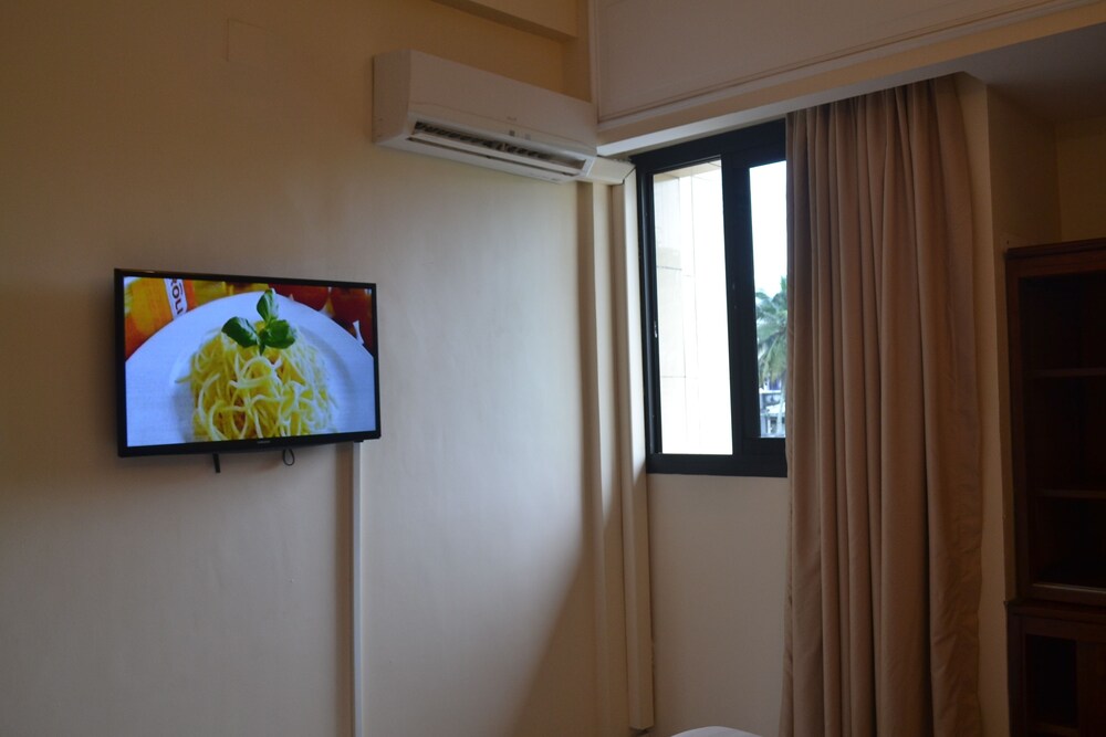 Guestroom View