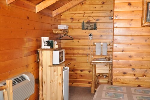 Individual Log Cabin - Microwave
