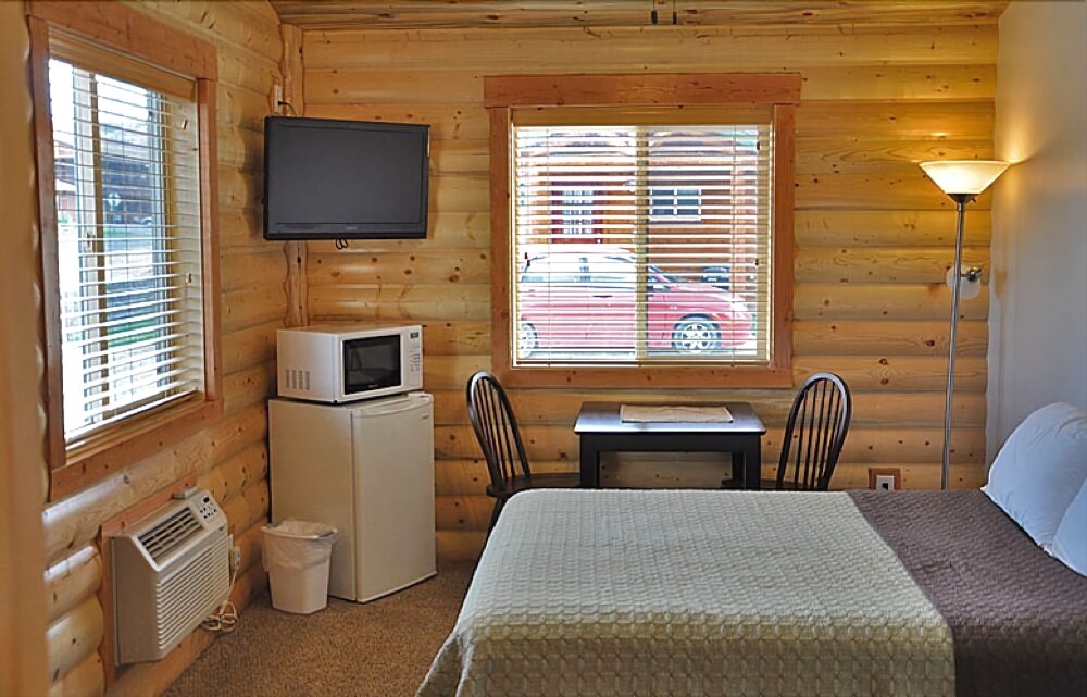 Premier Cabin, 1 Queen Bed - Room