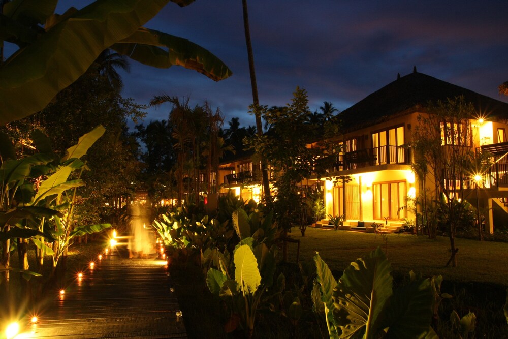 Hotel Front - Evening/Night
